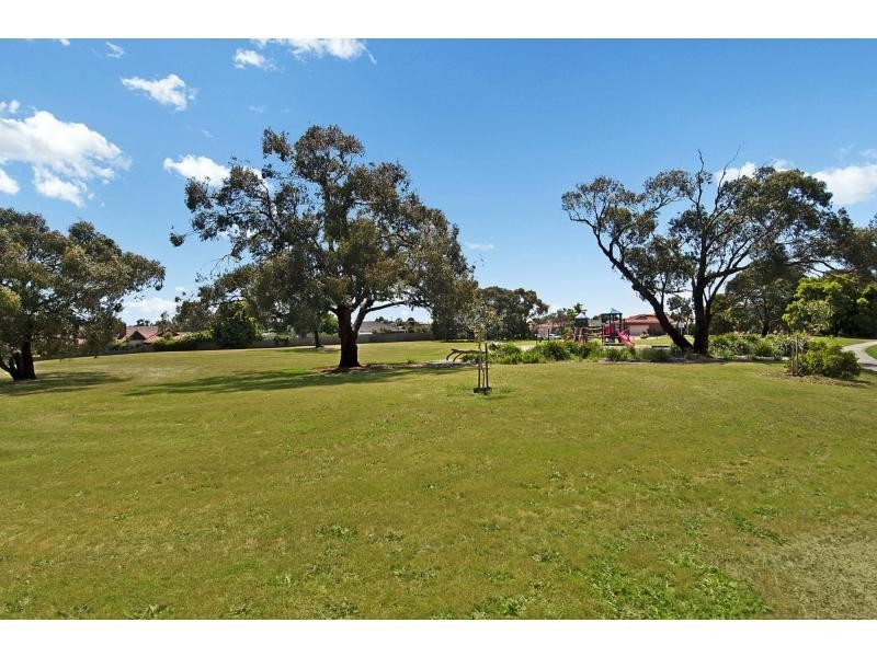 34 Arlene Drive, Skye VIC 3977