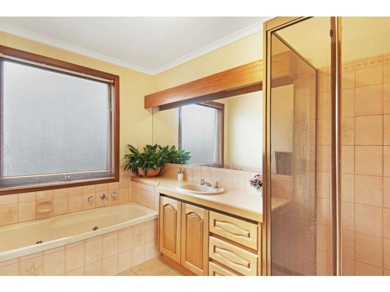 9 Aquarius Drive, Frankston VIC 3199