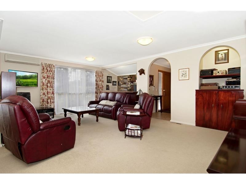 13 Alexander Crescent, Frankston VIC 3199