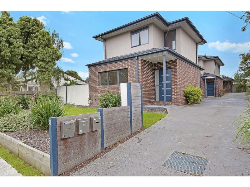 1/3 Lorraine  Street, Frankston VIC 3199