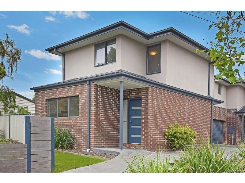 1/3 Lorraine  Street, Frankston VIC 3199