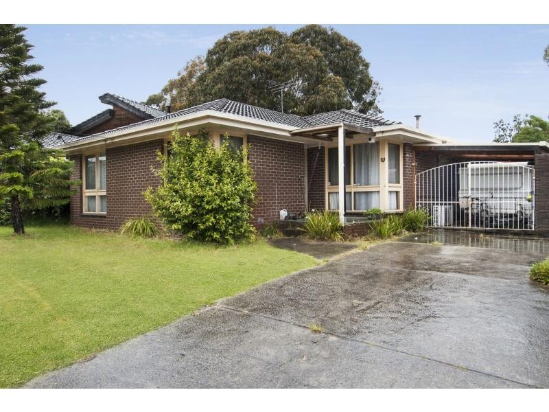 6 Iranda  Street, Frankston VIC 3199