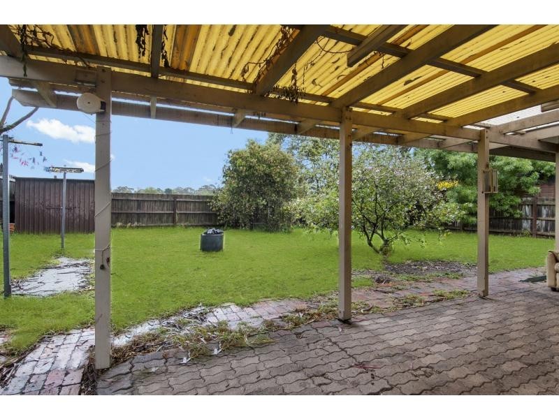 6 Iranda  Street, Frankston VIC 3199