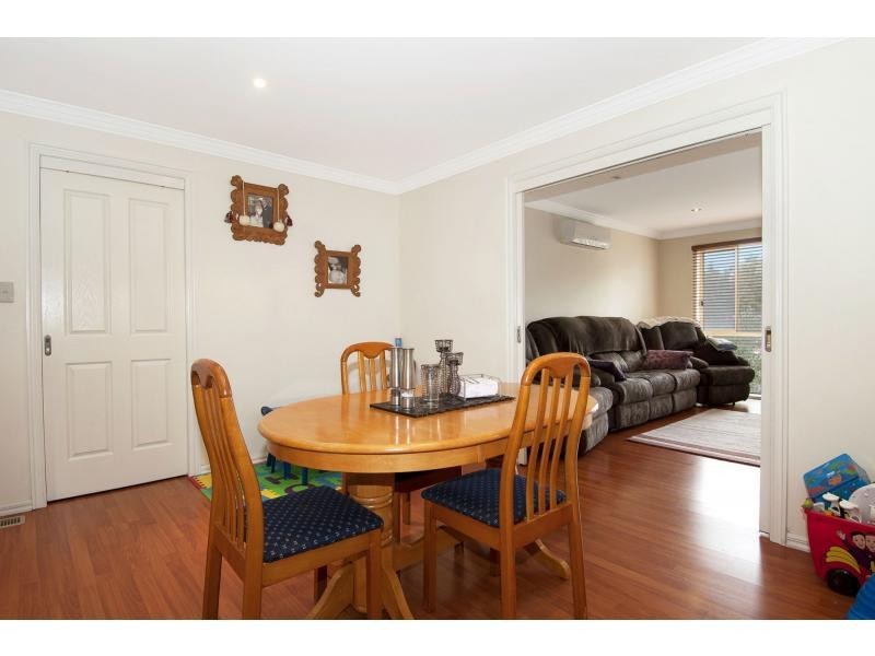 2 Golden Court, Frankston North VIC 3200