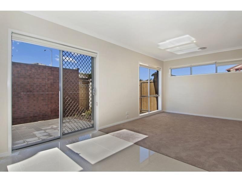 1/2 Jolly Street, Frankston VIC 3199