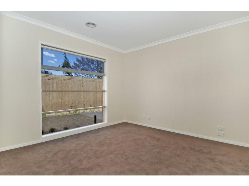 1/2 Jolly Street, Frankston VIC 3199