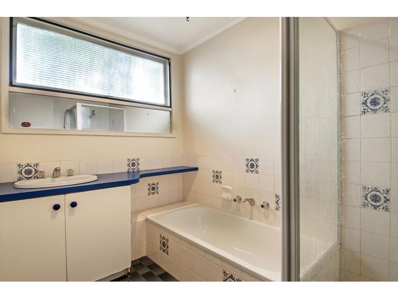 4 Joyce Avenue, Frankston VIC 3199