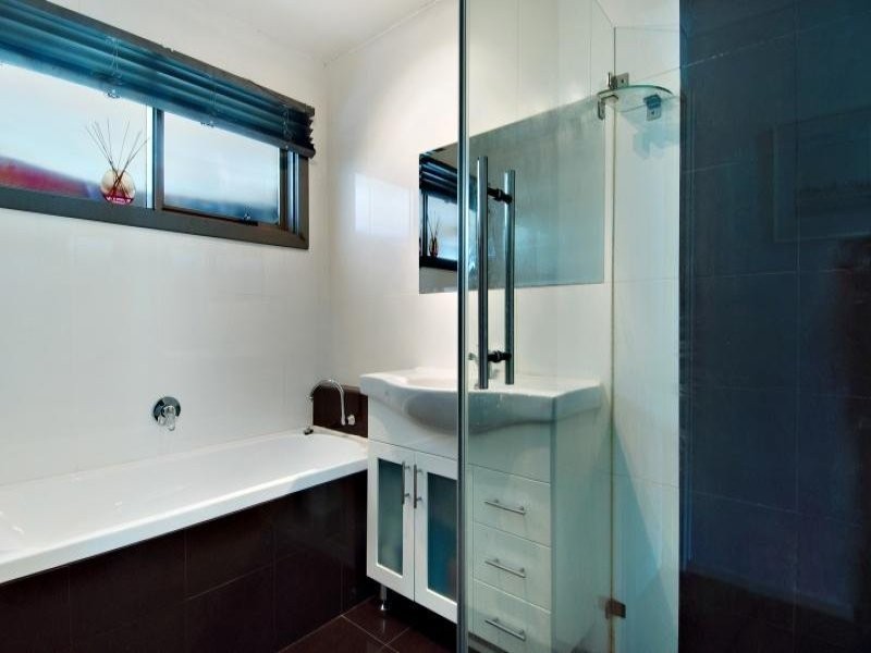 8 Jerome Court, Frankston VIC 3199