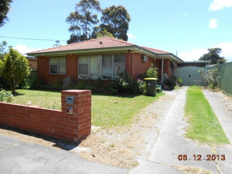 24 Bursaria Crescent, Frankston North VIC 3200