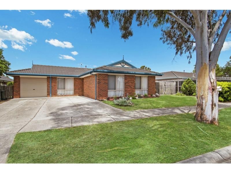 4 Glynelea Crescent, Skye VIC 3977