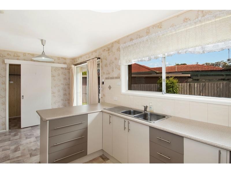 2 Brunei Grove, Frankston VIC 3199