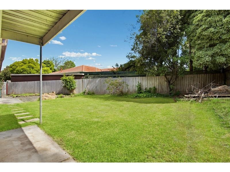 2 Brunei Grove, Frankston VIC 3199