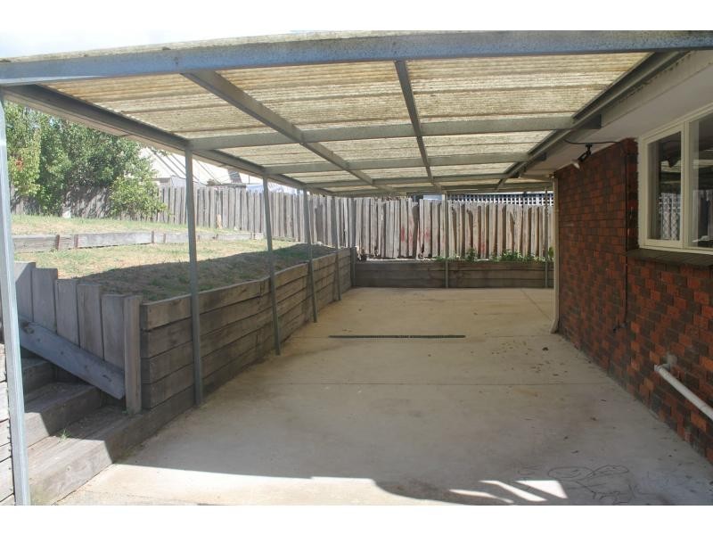 59 Charles Green Drive, Endeavour Hills VIC 3802