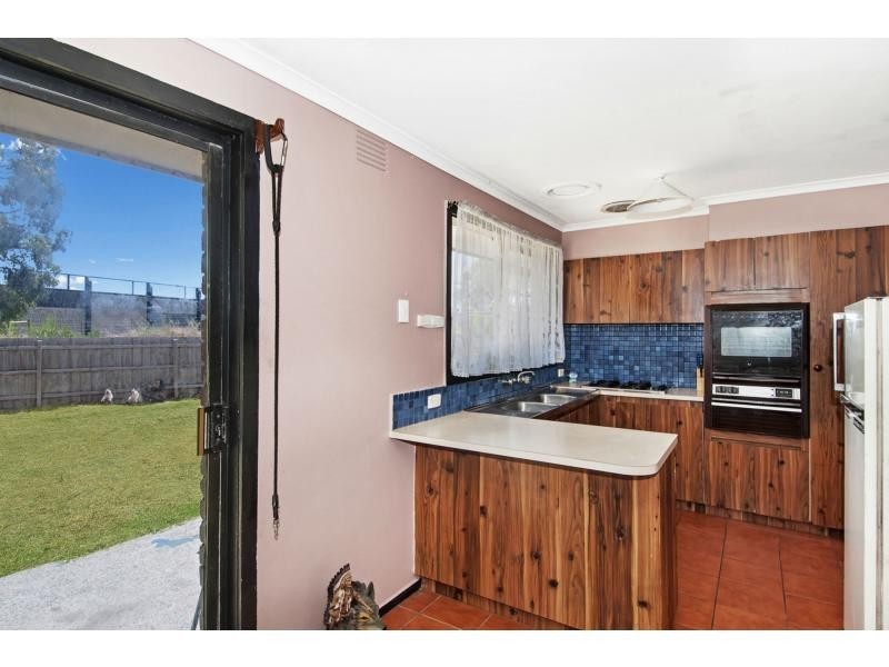 6 Nara Place, Carrum Downs VIC 3201