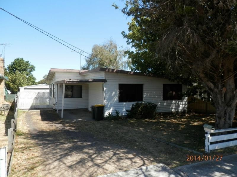 8 Clarendon Street, Frankston VIC 3199