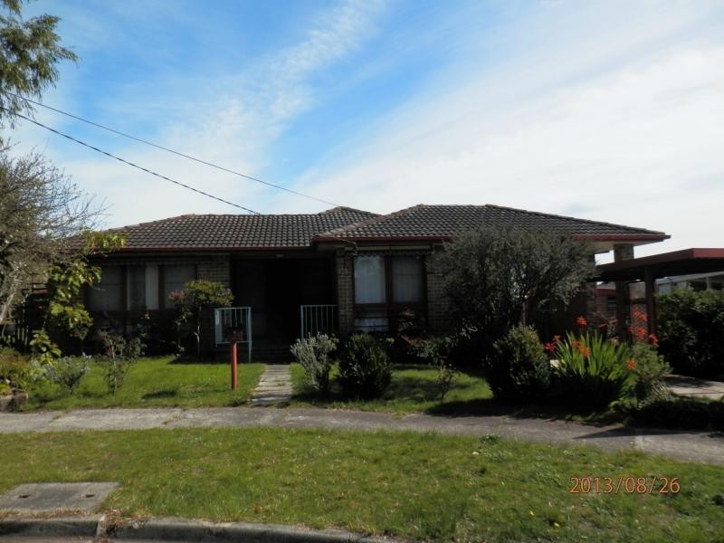 5 Abor Court, Frankston VIC 3199