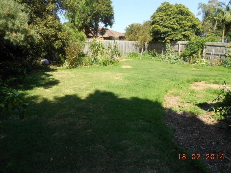 24 Lautrec Street, Frankston VIC 3199