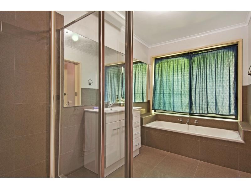 9 Hayden Avenue, Frankston VIC 3199