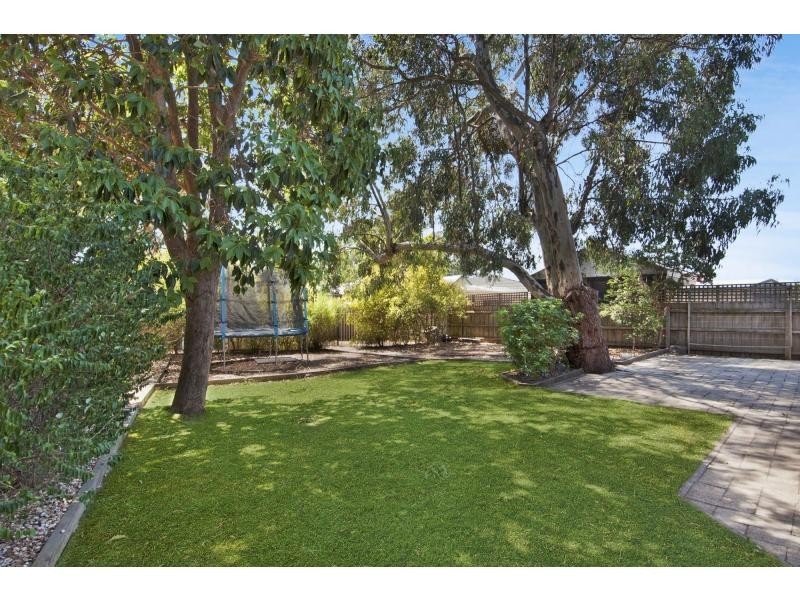 5 Elpara Place, Skye VIC 3977