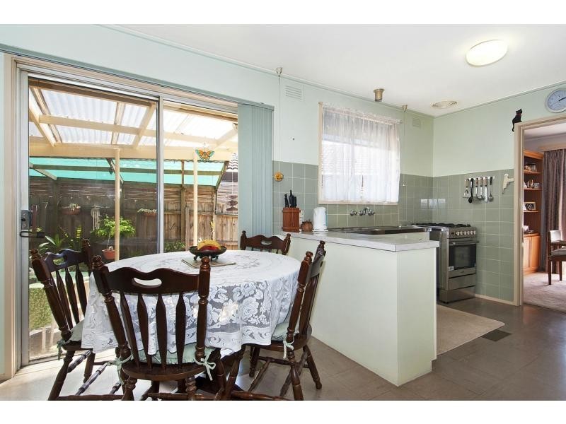 8 Hampden Avenue, Frankston VIC 3199