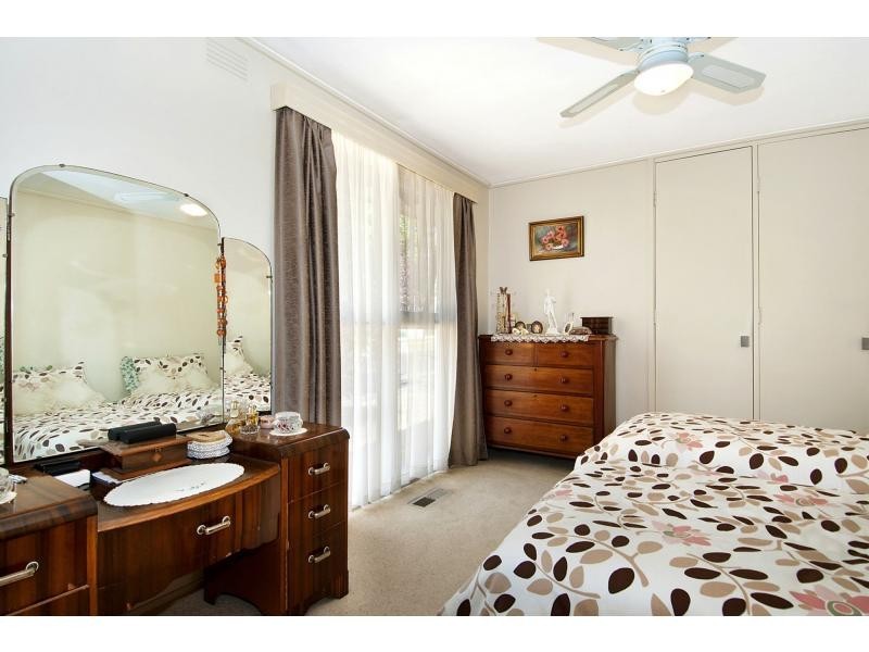 8 Hampden Avenue, Frankston VIC 3199