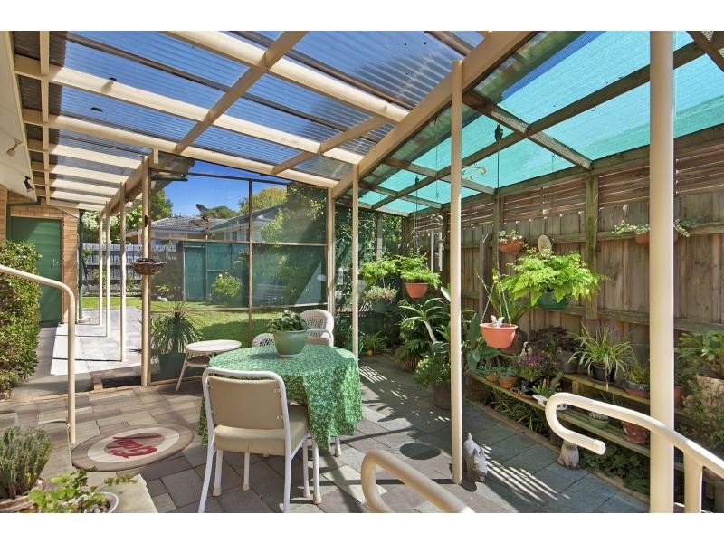 8 Hampden Avenue, Frankston VIC 3199