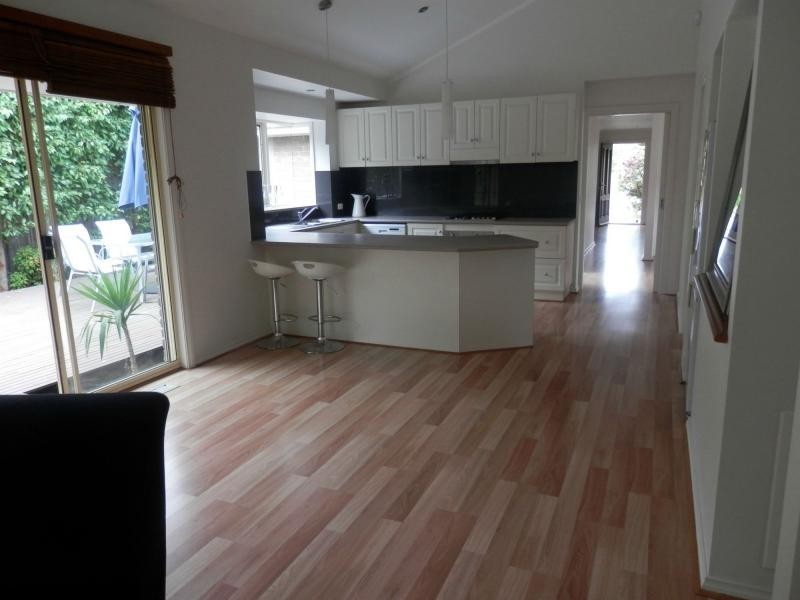 16 Highland Drive, Frankston South VIC 3199