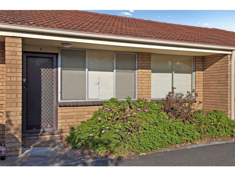 3/33 Gairloch Drive, Frankston VIC 3199