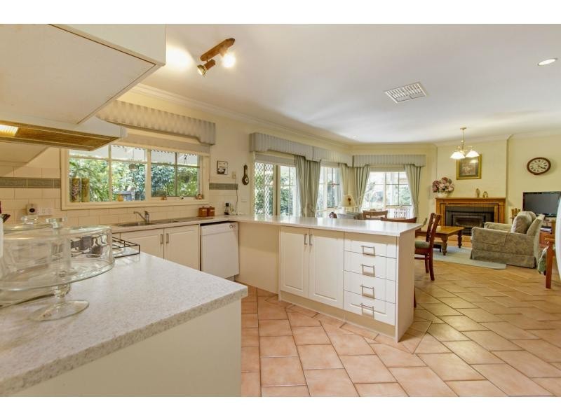 1 Manuka Court, Frankston South VIC 3199