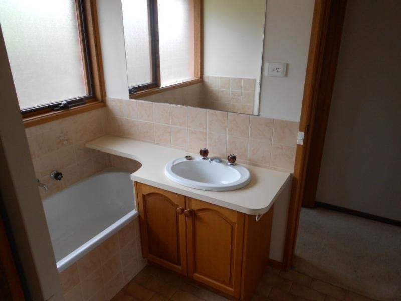 3/2 Bayview Road, Frankston VIC 3199