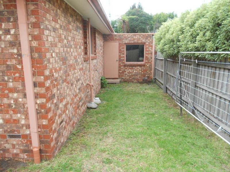 3/2 Bayview Road, Frankston VIC 3199