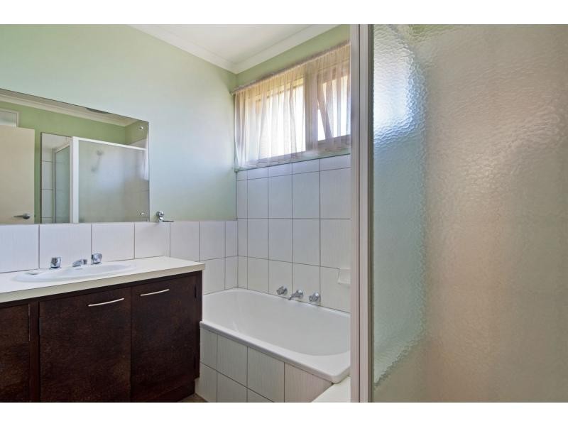2 Yarrabee Court, Frankston VIC 3199