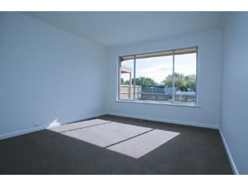 2 Corlett Street, Frankston VIC 3199