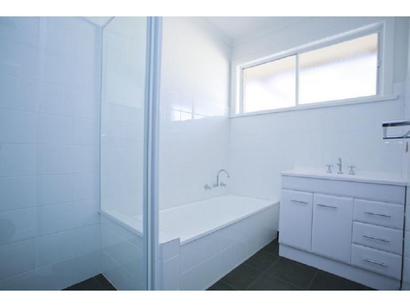 2 Corlett Street, Frankston VIC 3199