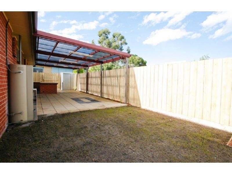 2 Corlett Street, Frankston VIC 3199