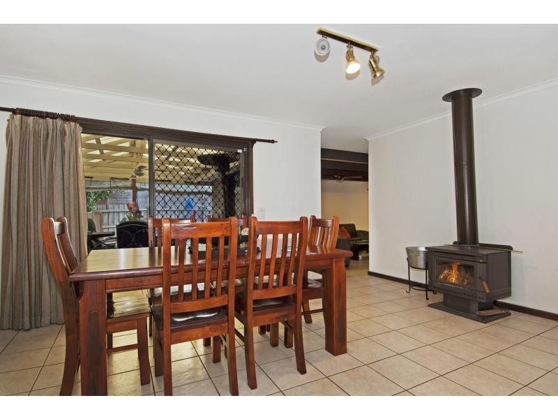 4 Myna Court, Carrum Downs VIC 3201