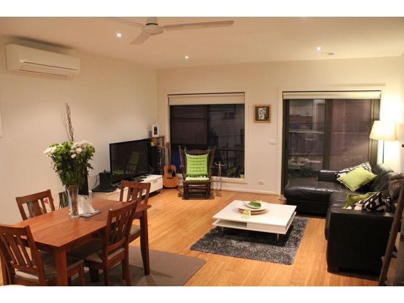 2/428 McClelland Drive, Langwarrin VIC 3910