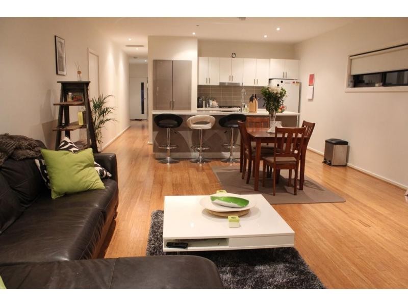 2/428 McClelland Drive, Langwarrin VIC 3910