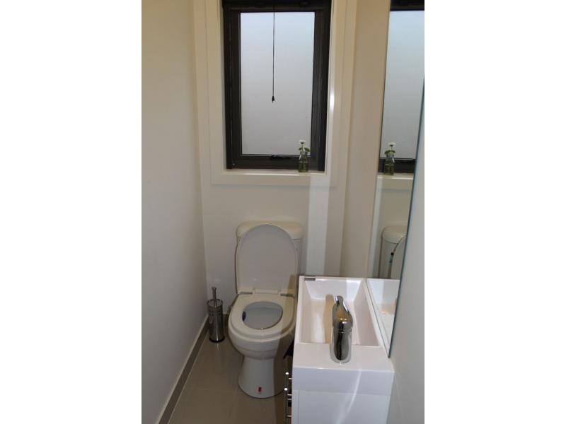 2/428 McClelland Drive, Langwarrin VIC 3910