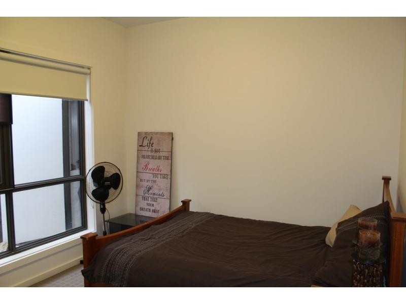 2/428 McClelland Drive, Langwarrin VIC 3910