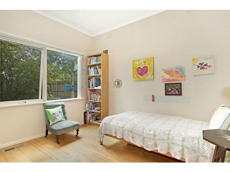 12 Downs Road, Seaford VIC 3198