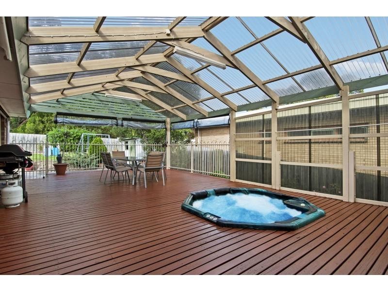 37 Lawson Avenue, Frankston South VIC 3199