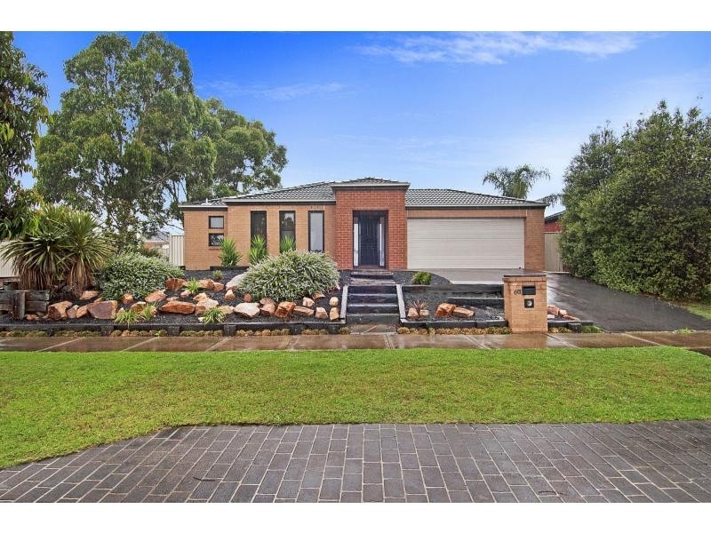 60 Scotsdale Drive, Cranbourne East VIC 3977