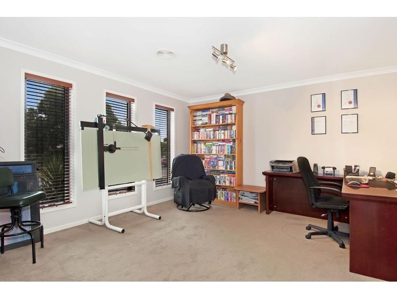 60 Scotsdale Drive, Cranbourne East VIC 3977