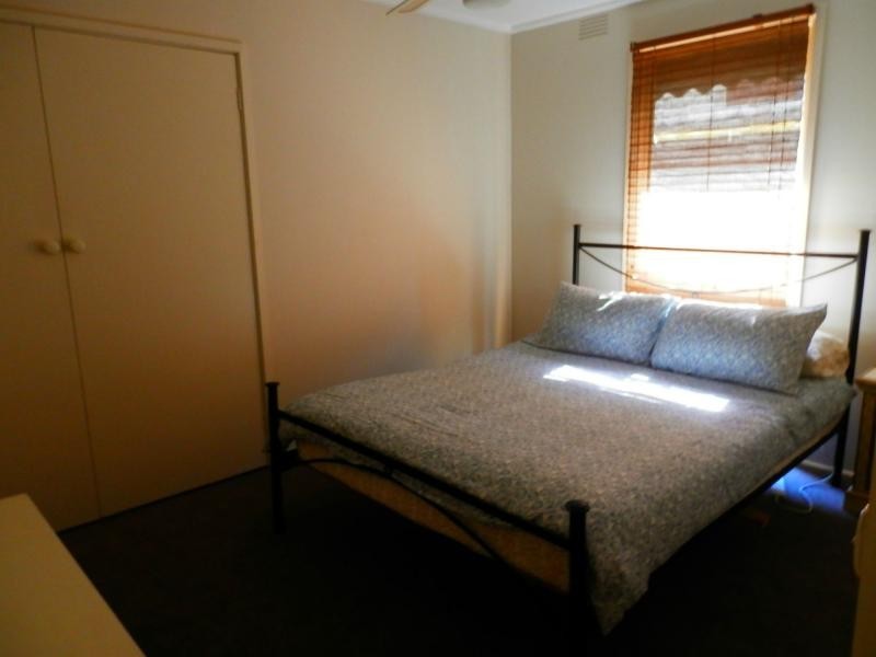 42 Barclay Avenue, Frankston VIC 3199