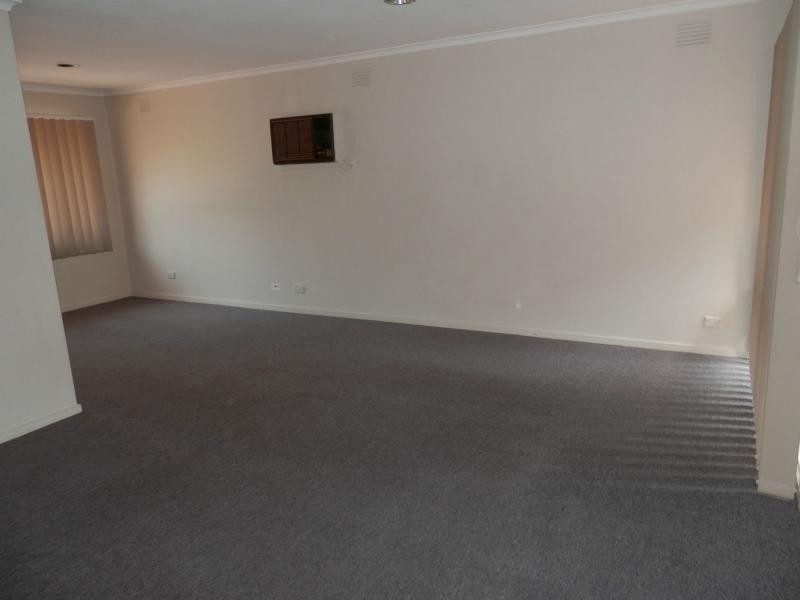 13 Lipton Drive, Frankston VIC 3199