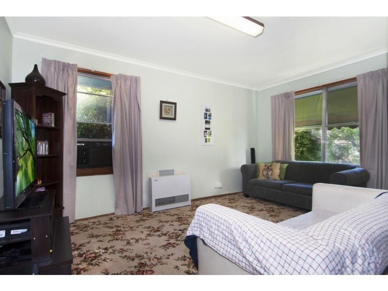 21 Nodding Avenue, Frankston North VIC 3200