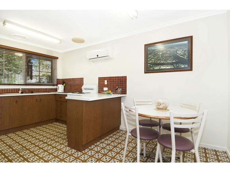 2/19 Ebdale Street, Frankston VIC 3199