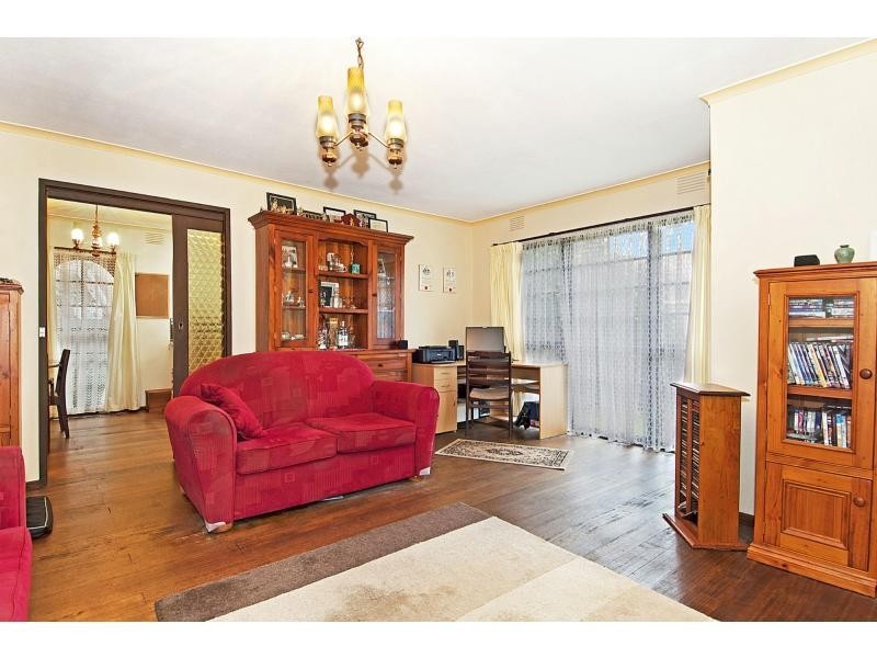 8 Coonac Place, Frankston VIC 3199