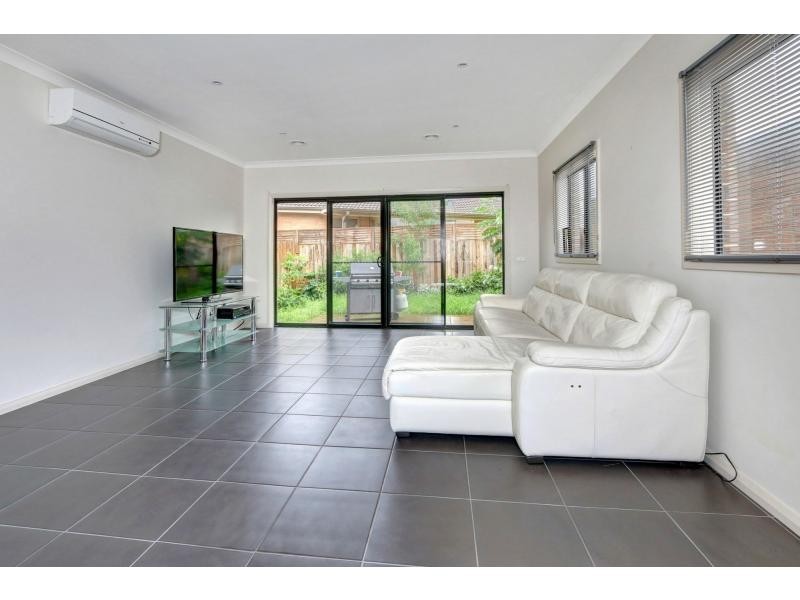 21B Karingal Drive, Frankston VIC 3199